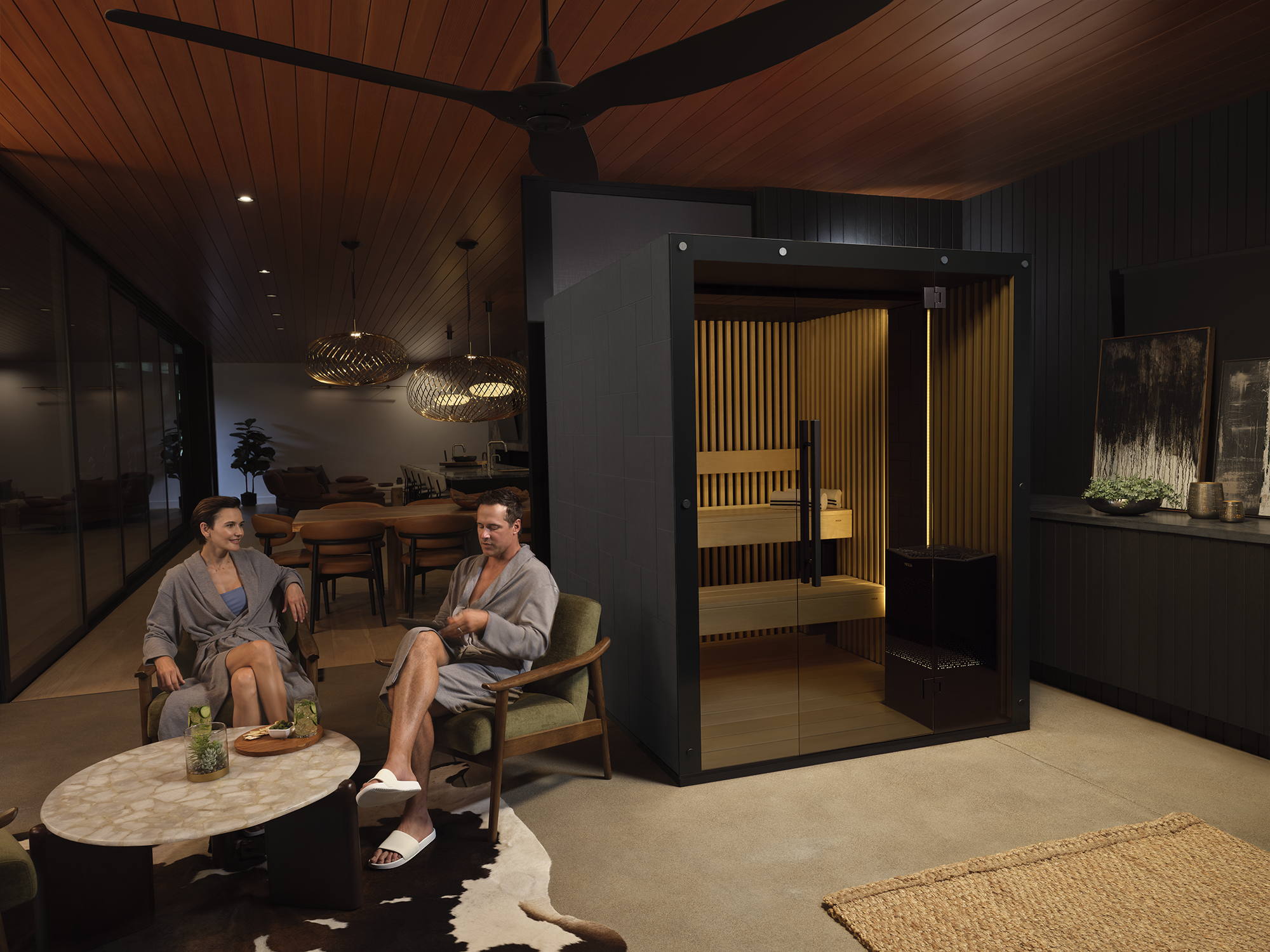 SHOT_01_TYLO_REFLEECTION3_LIFESTYLE_00042